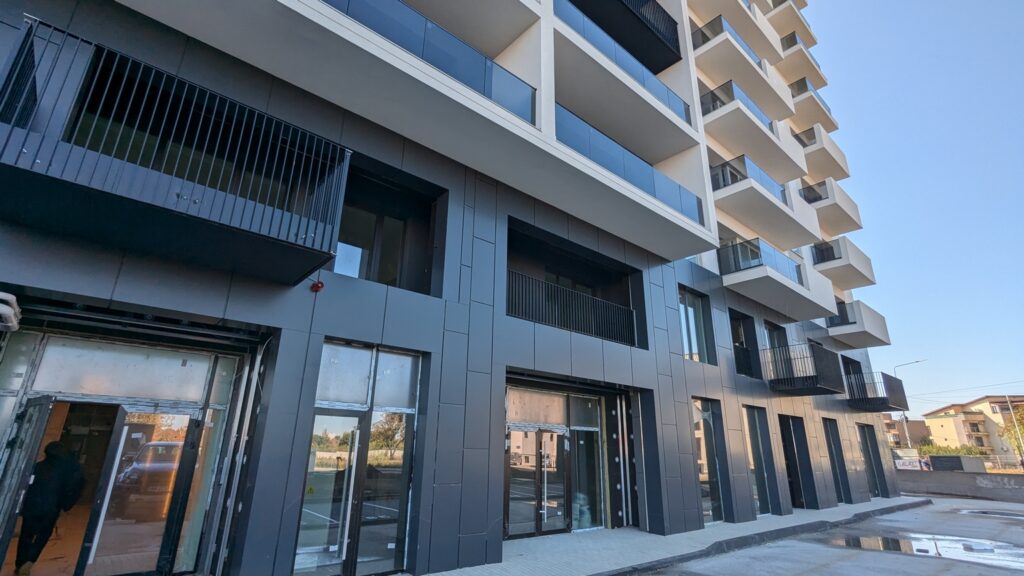 Spatiu comercial nou, 218 mp, stradal la Drumul Binelui, trafic intens