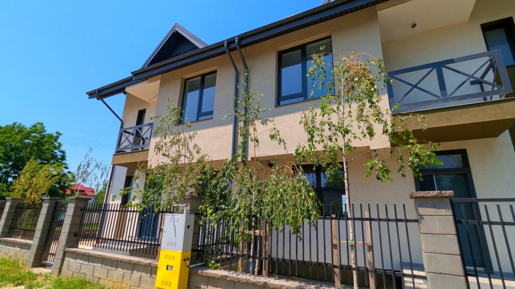 Vila moderna tip duplex, Strada Independentei, Comuna Berceni, Ilfov