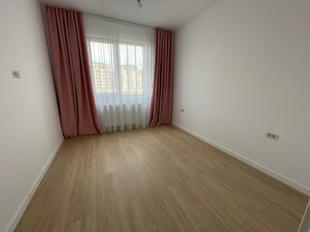 Apartamen cu 2 camere, bucatarie inchisa, etaj 6/9, mutare rapida, Sos.Salaj