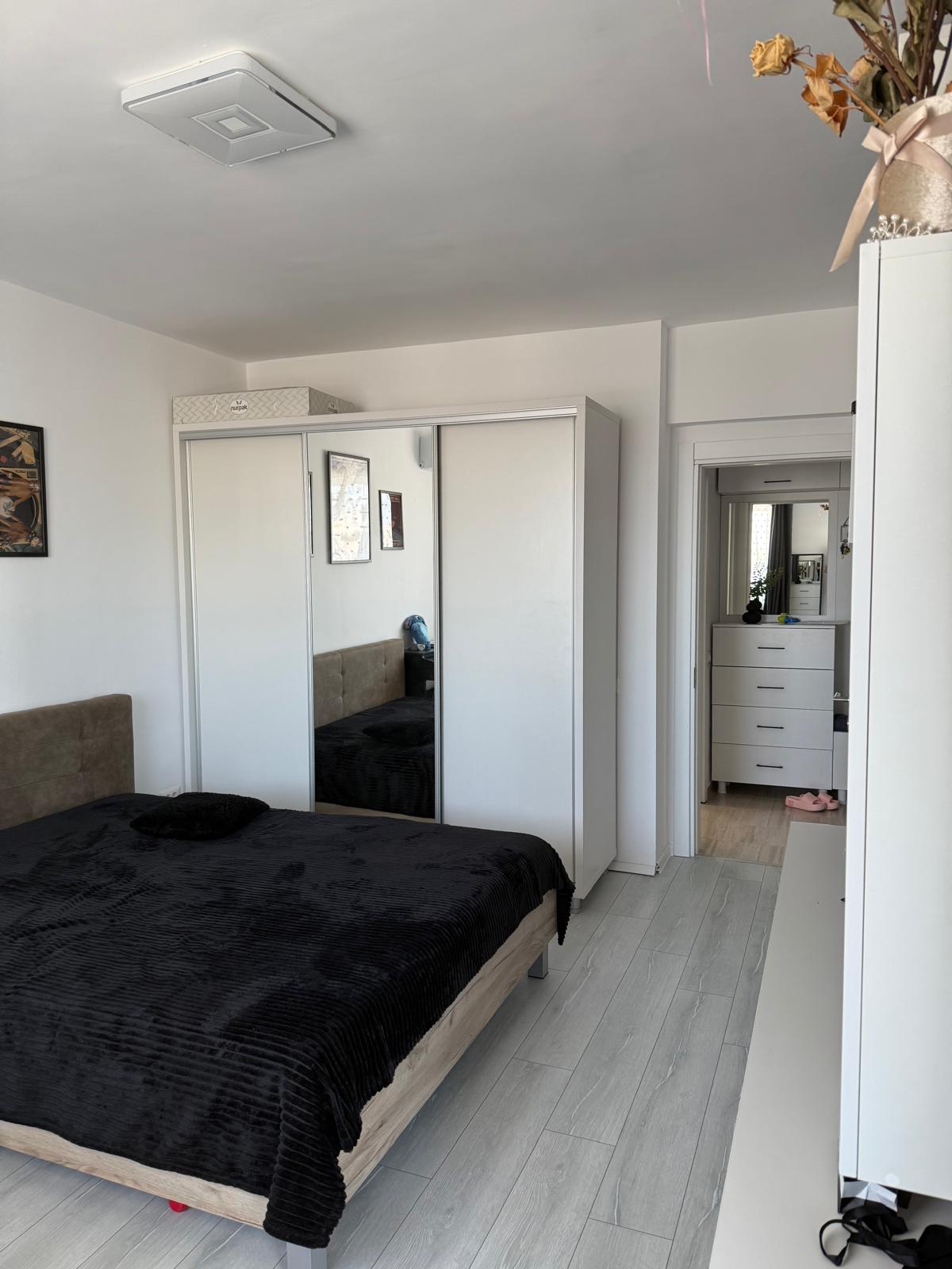 Apartament decomandat, mobilat si utilat, disponibil imediat, Sector 4