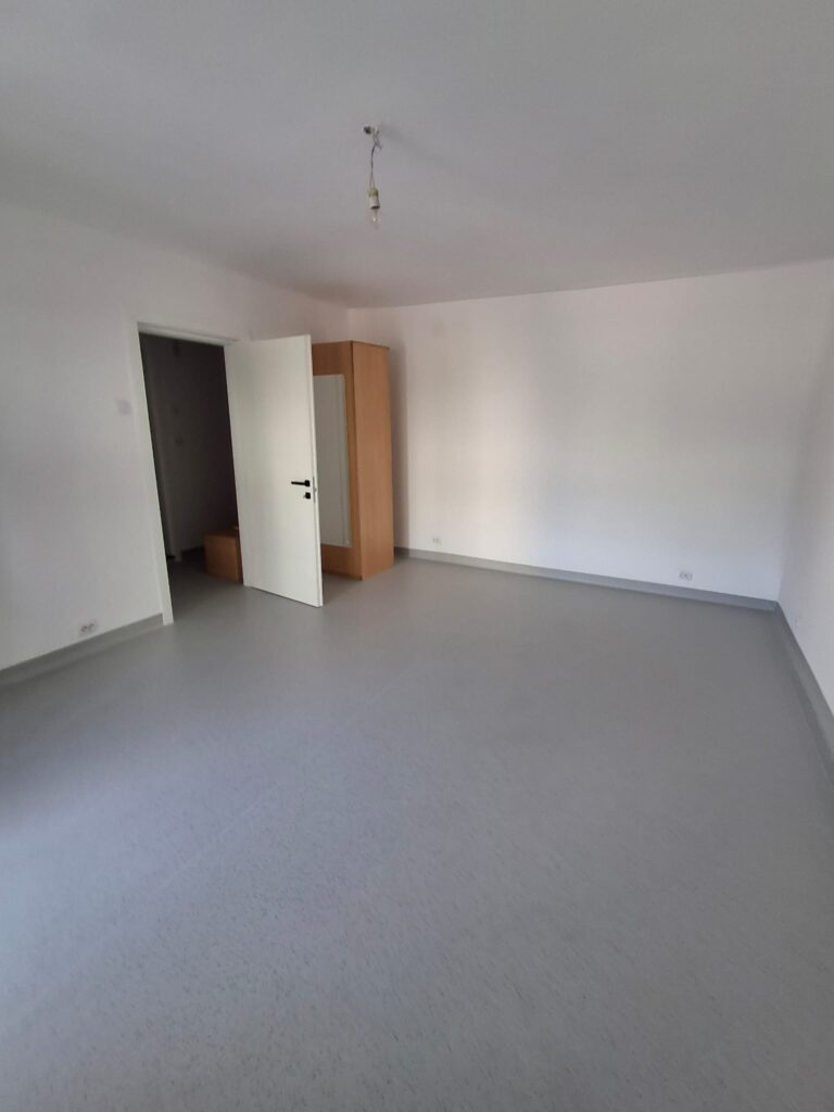 Spatiu comercial de inchiriat, 36.3 mp, vizibilitate excelenta, Popesti-Leordeni
