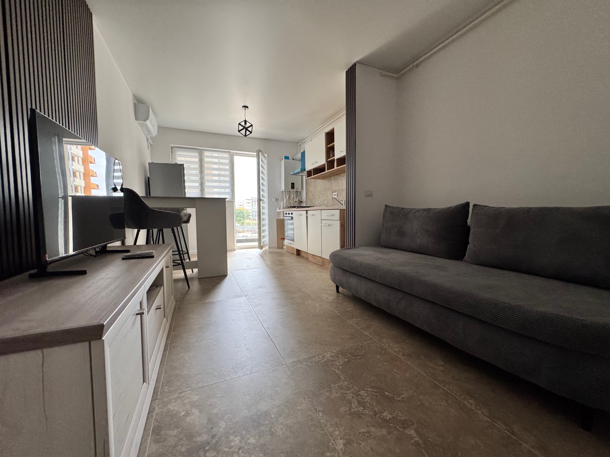 Apartament 2 camere, prima inchiriere, mobilat si utilat, Metrou Aparatorii Patriei, STB, parc