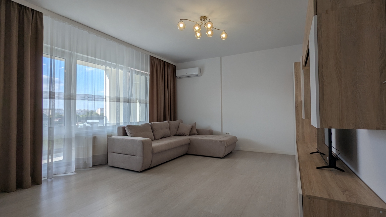Apartament 2 camere, prima inchiriere, finisat si mobilat premium, metrou Aparatorii Patriei
