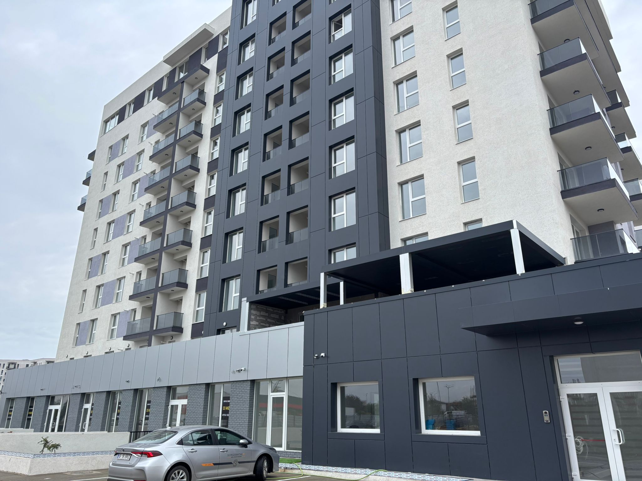 Spatiu comercial de inchiriat, 226.4 mp utili, complet finisat, Drumul Binelui-Bd. Metalurgiei