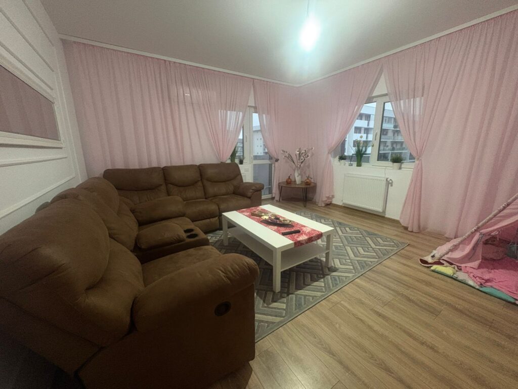 Apartament decomandat cu 4 camere, disponibil imediat, The Grand Kristal Residence