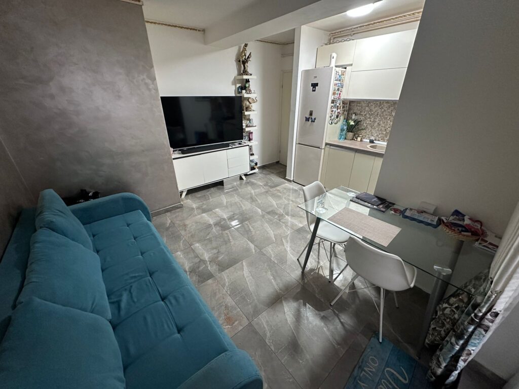 Apartamente 3 camere de vanzare Bucuresti 49 Apartament modern cu 3 camere, curte proprie 44.41 mp, Bd Constantin Brancoveanu