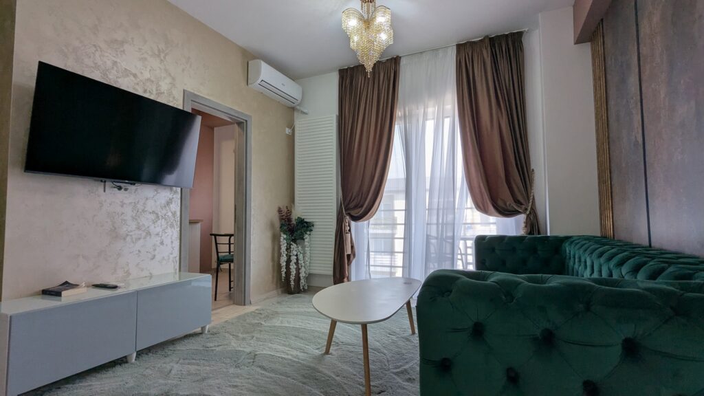 Apartament spatios cu 3 camere, mobilat si utilat modern, zona Grand Arena Mall, Sector 4