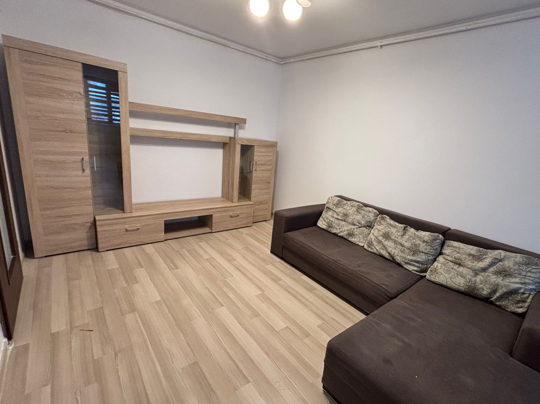 Apartament modern cu 2 camere, zona Drumul Fermei, acces metrou Dimitrie Leonida
