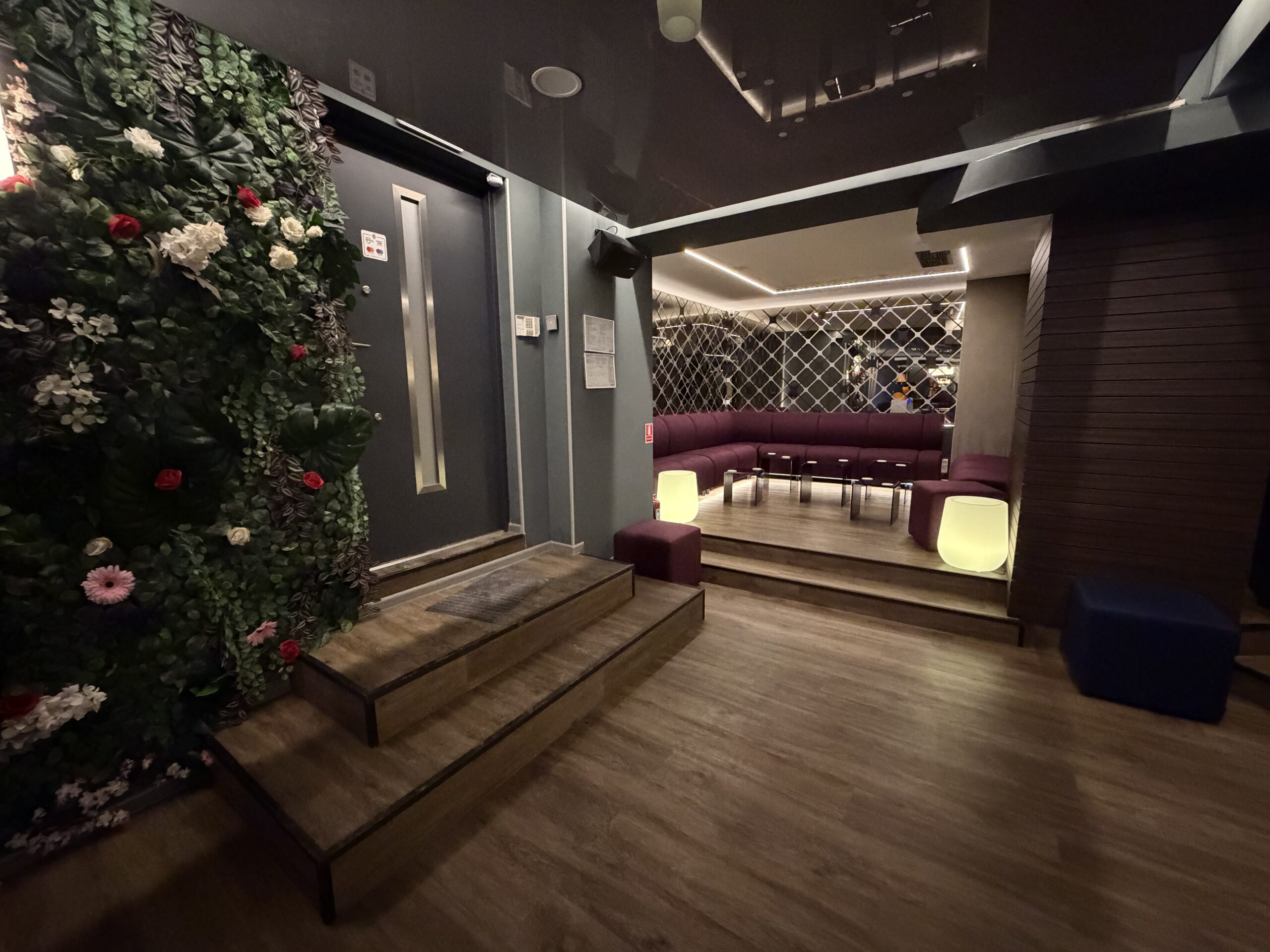 Spatiu comercial premium | Bar de noapte avizat, locatie ultracentrala, Bucuresti