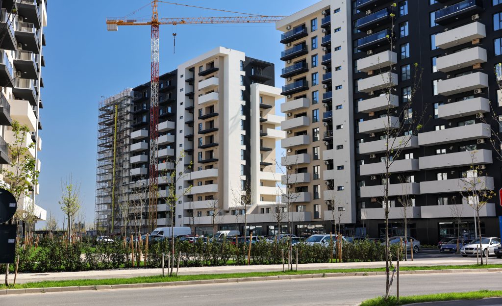 Apartament 4 camere, terasa 82.8 mp, imobil premium, Bd. Metalurgiei