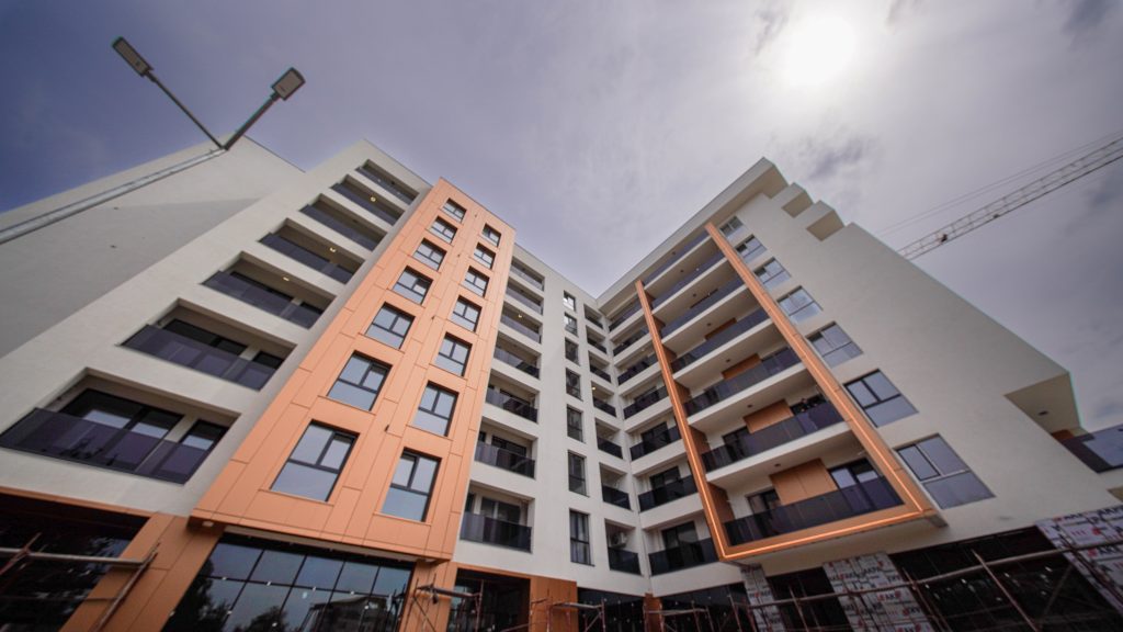 Apartament modern cu o camera, finisaje premium, pasarela Metrou Berceni, Popesti-Lerodeni