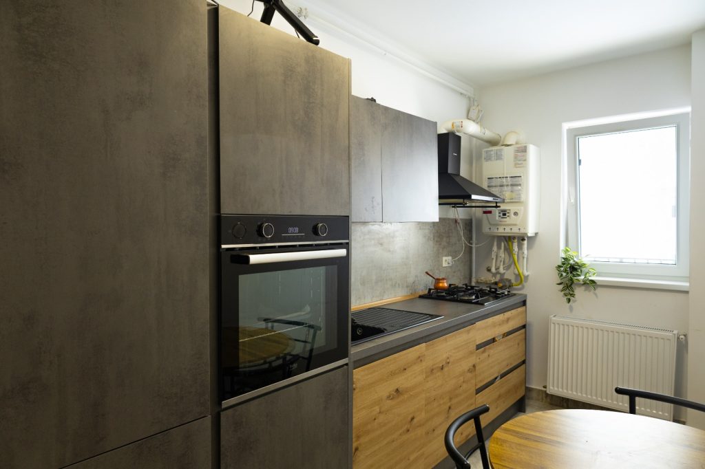 Apartament decomandat cu 2 camere, zona Grand Arena Mall, Bd. Brancoveanu