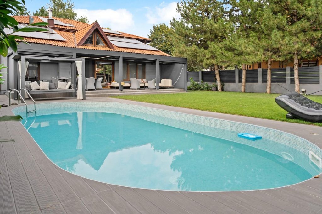 Apartamente cu mutare rapida 19 Vila de exceptie cu piscina, arhitectura contemporana | Soseaua Erou Iancu Nicolae, Pipera