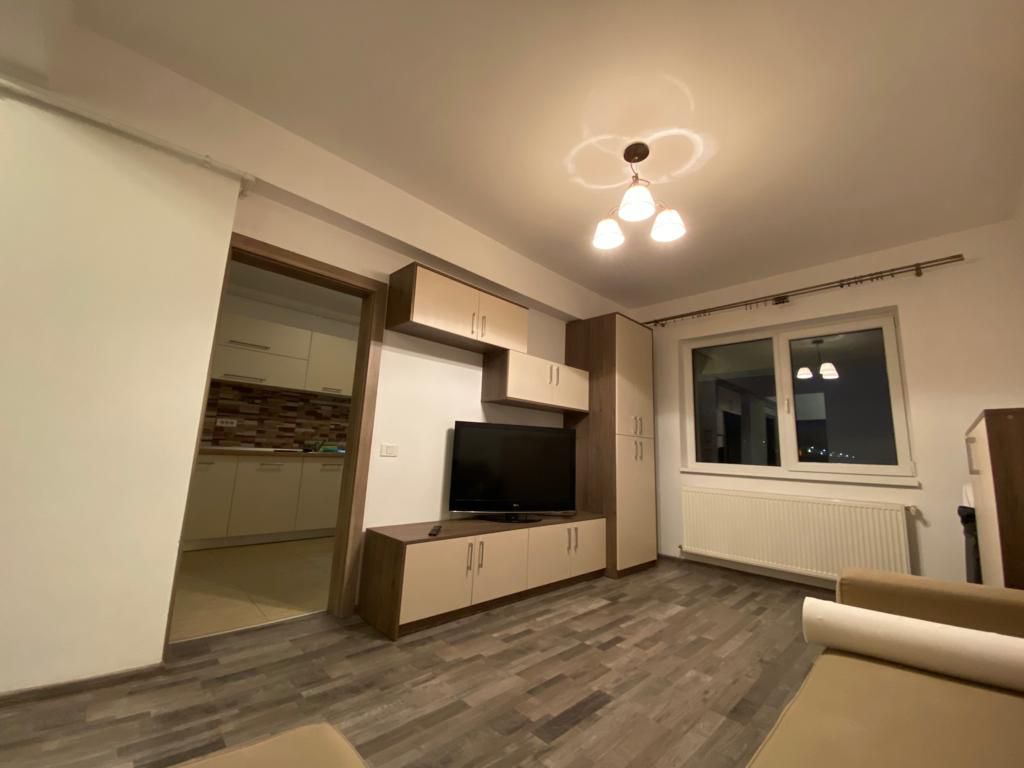 Apartament cu o camera de inchiriat, imobil nou, loc de parcare, acces metrou Aparatorii Patriei