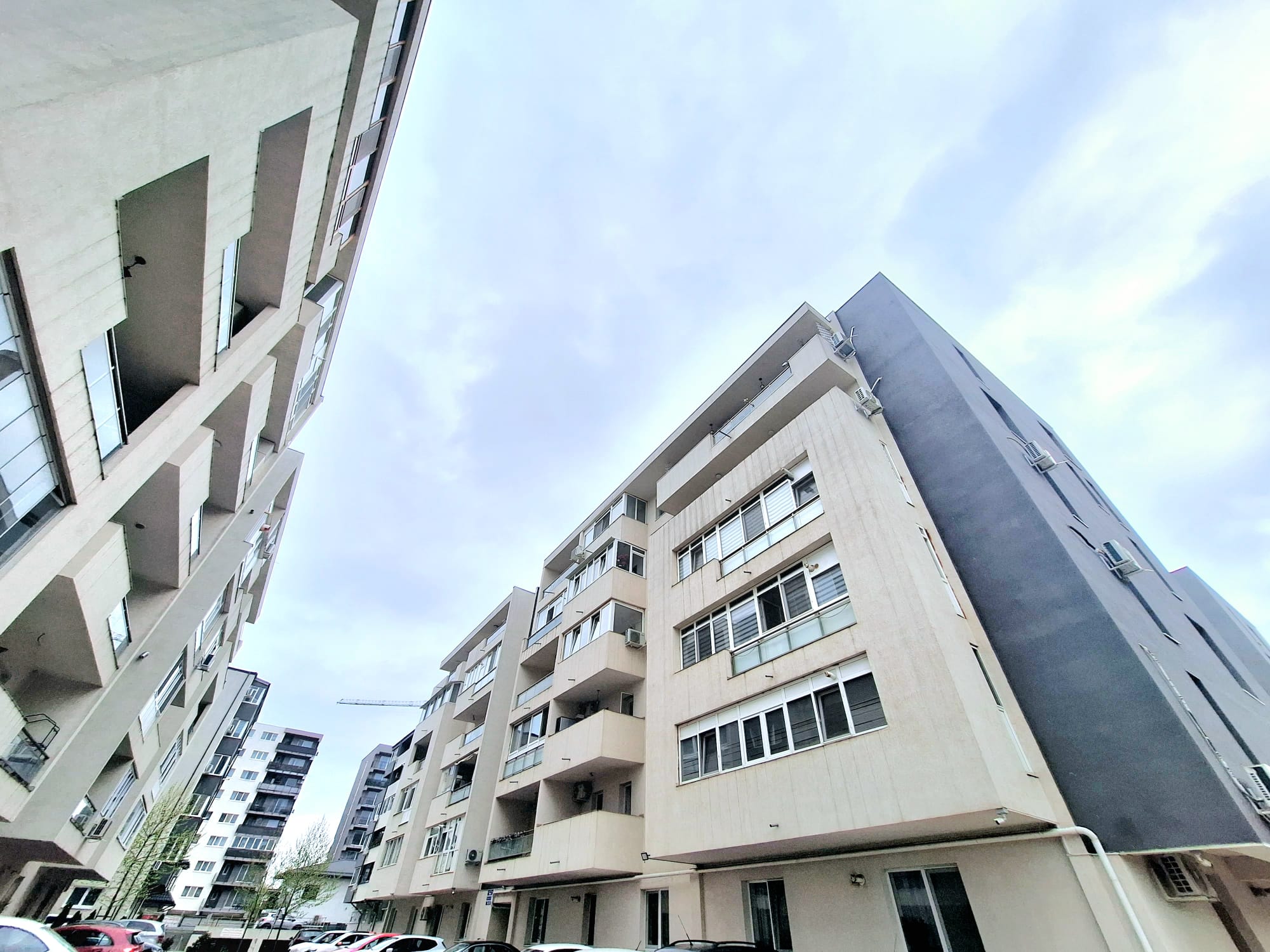 Apartament modern cu 2 camere de vanzare, mobilat si utilat, zona Grand Arena Mall
