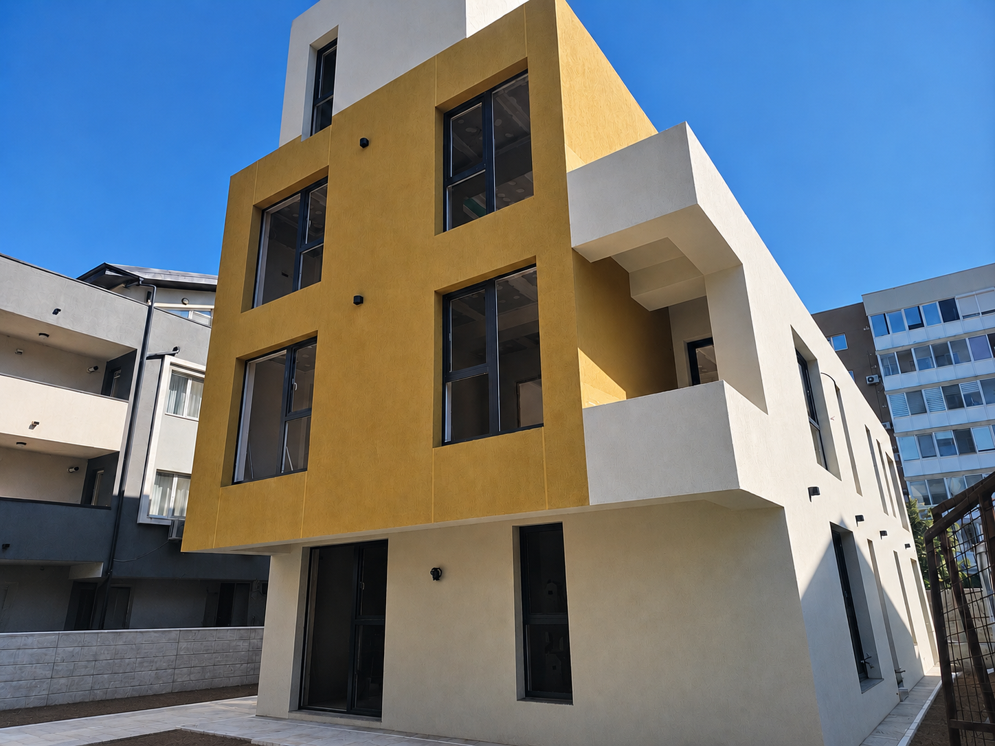 Apartament eficient compartimentat, imobil nou tip boutique, Popesti-Leordeni