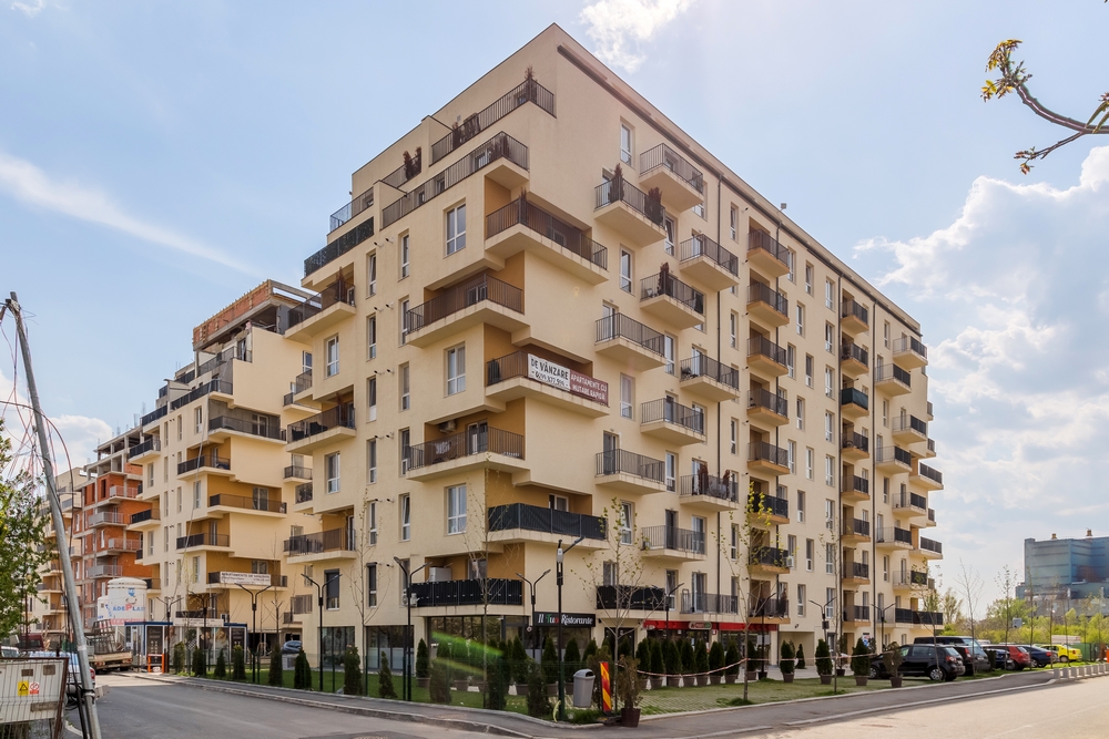 Apartament cu 3 camere, decomandat, etaj intermediar, Brancoveanu, Grand Arena Mall