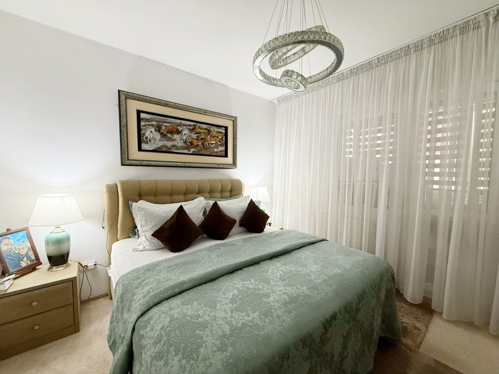 Mutare rapida – Apartament modern cu 2 camere, mobilat si utilat, zona Bd. Metalurgiei