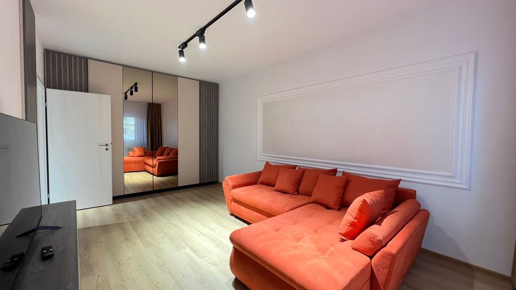 Apartament cu 2 camere, decomandat, mobilat si utilat modern, zona rond Metro Berceni, Sector 4