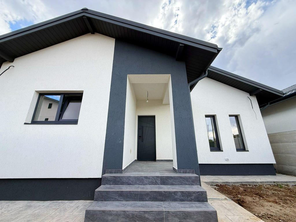 Case-Vile noi Bucuresti | Ilfov 49 Casa individuala cu 4 camere si curte de 350 mp, Comuna Berceni, acces facil metrou Tudor Arghezi