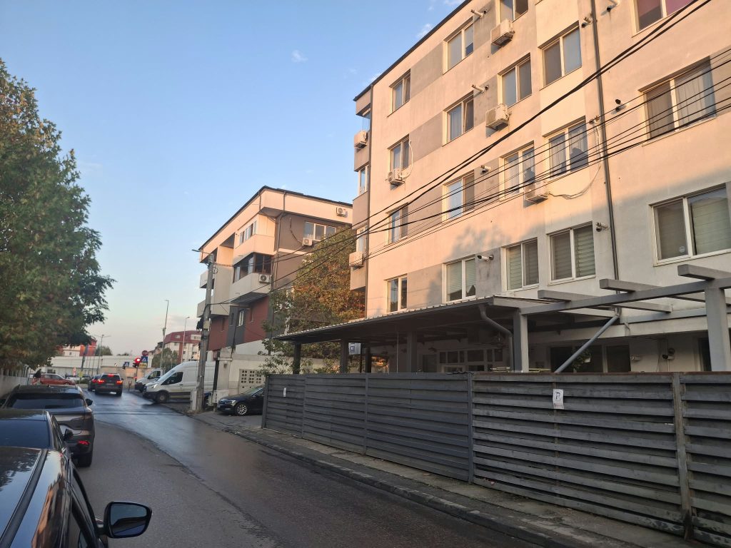 Apartament cu o camera, complet mobilat si utilat, pet-friendly, disponibil imediat – Strada Maica Tereza