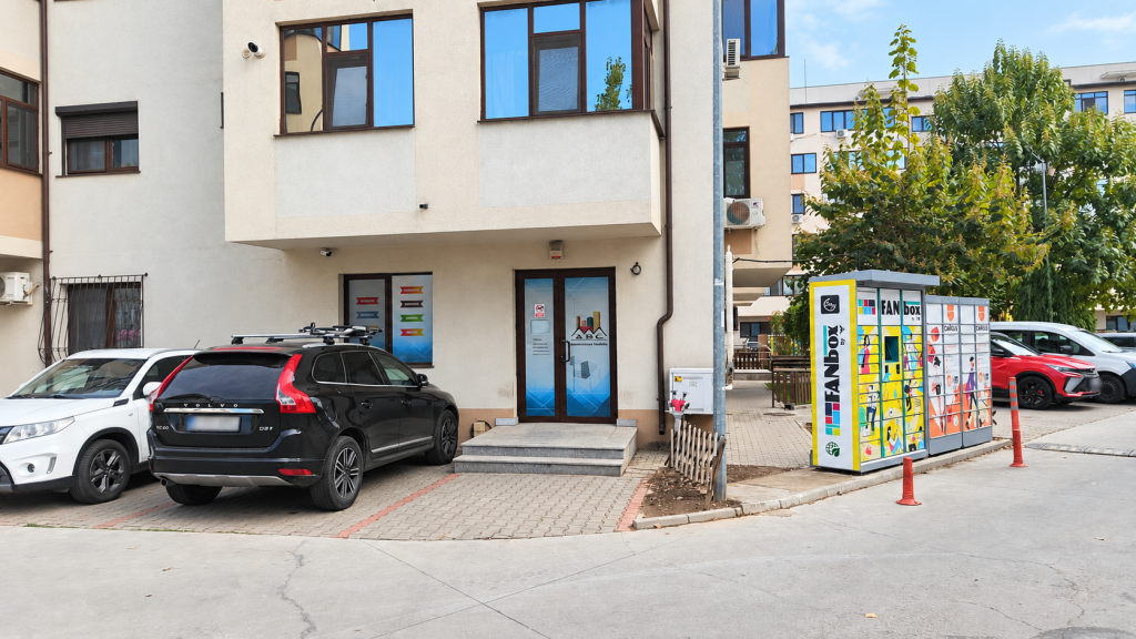 Spatiu Comercial sau Sediu Firma de inchiriat, 90.59 mp, stradal, Bulevardul Metalurgiei